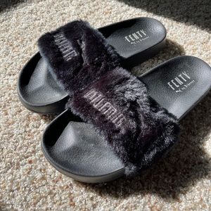FENTY by Rihanna Slides - Black ✨